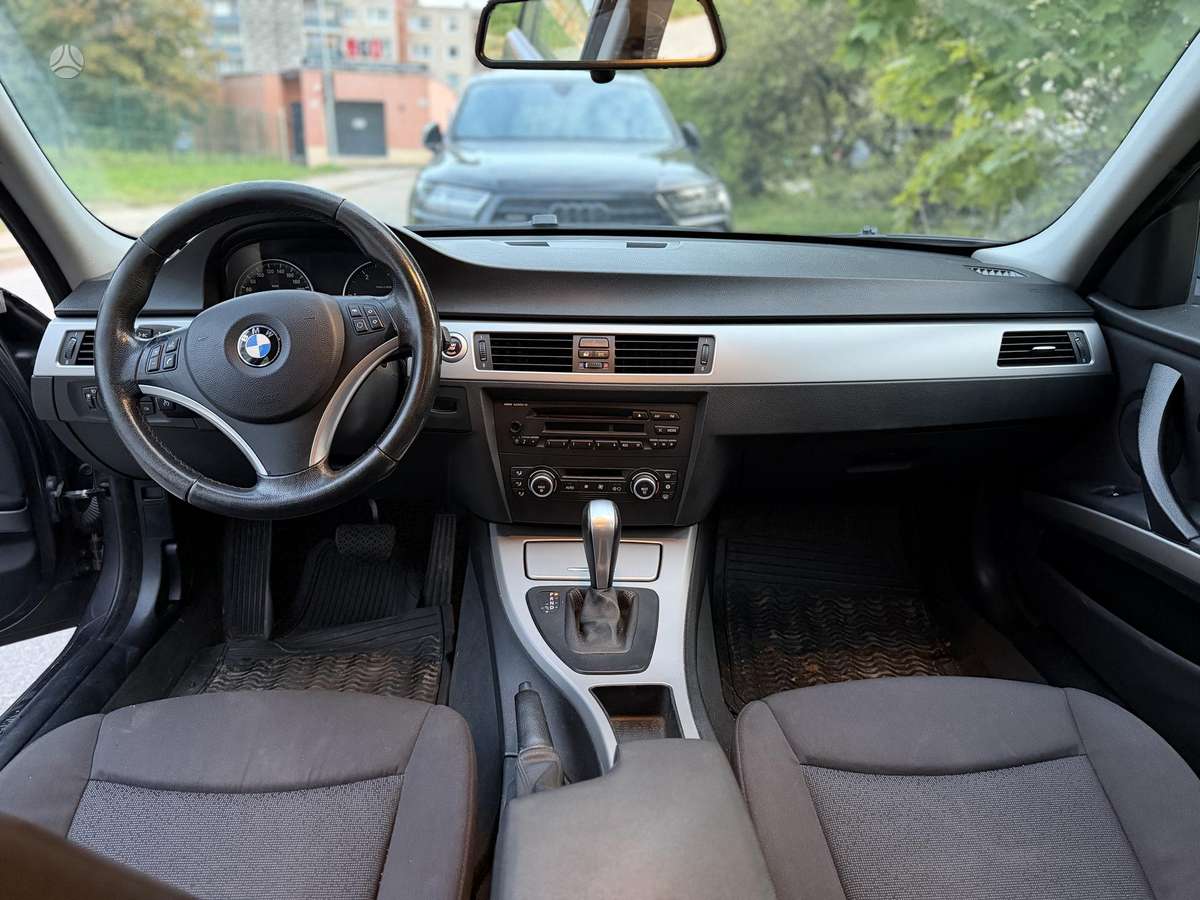 BMW 320 2008 — photo 8