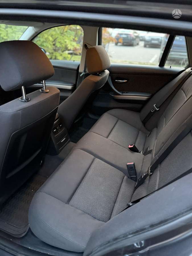BMW 320 2008 — photo 9