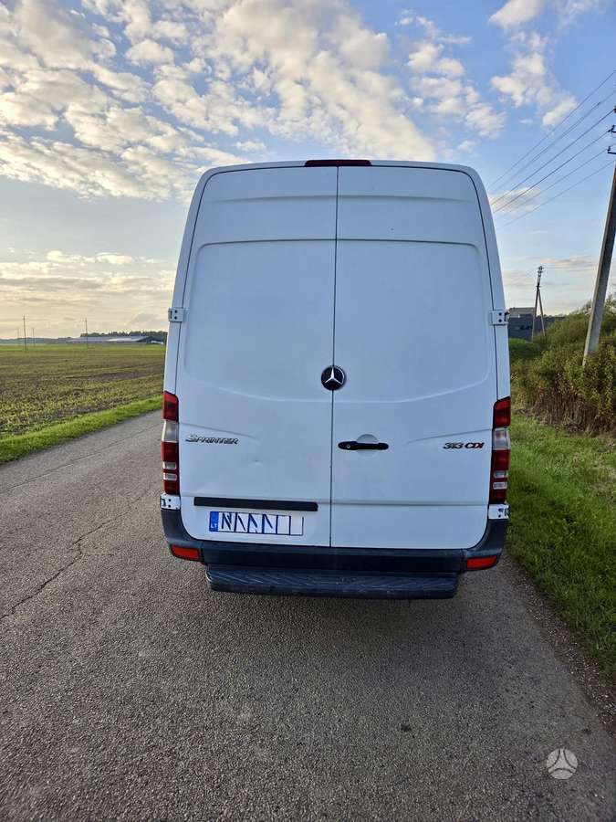 Mercedes-Benz Sprinter 2011 — photo 5