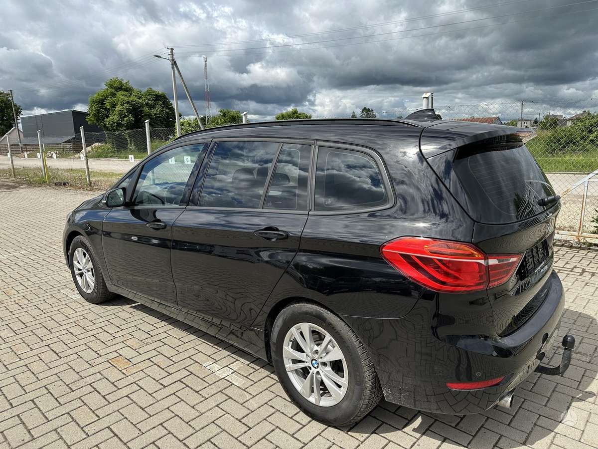 BMW 218 2015 — двигун 1995 cm³, 150 HP (110kW)