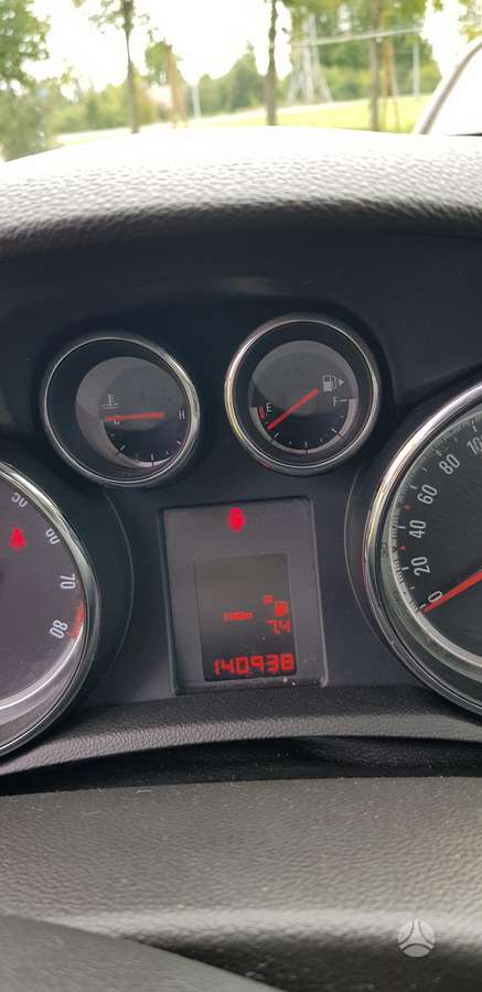 Opel Mokka 2013 — photo 10