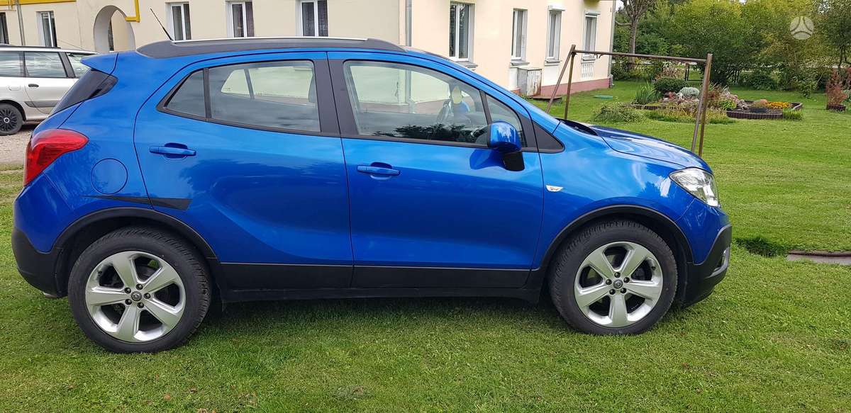 Opel Mokka 2013 — interior