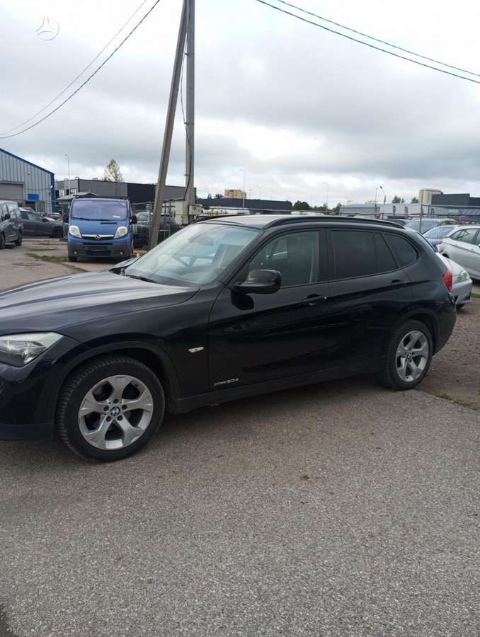 BMW X1 2009 — вигляд ззаду