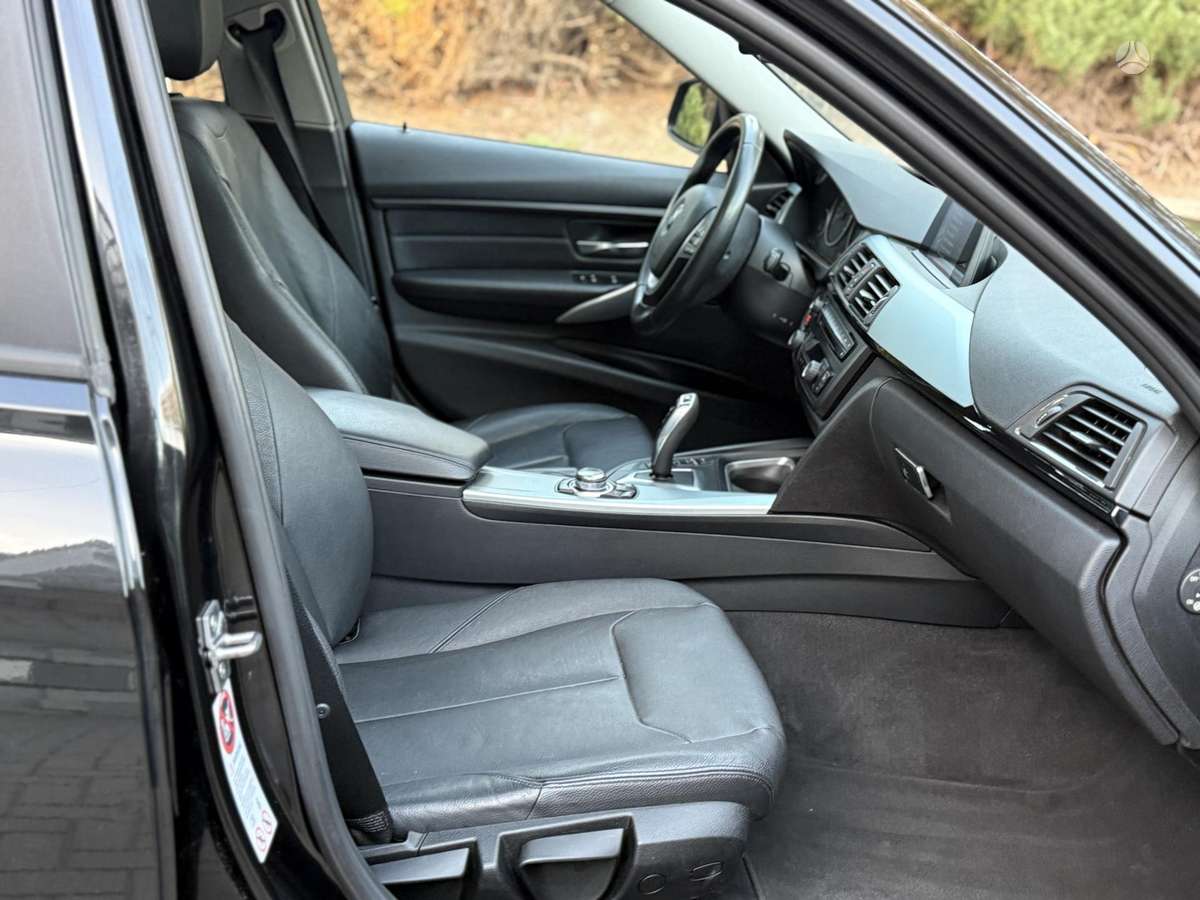 BMW 320 2014 — photo 10