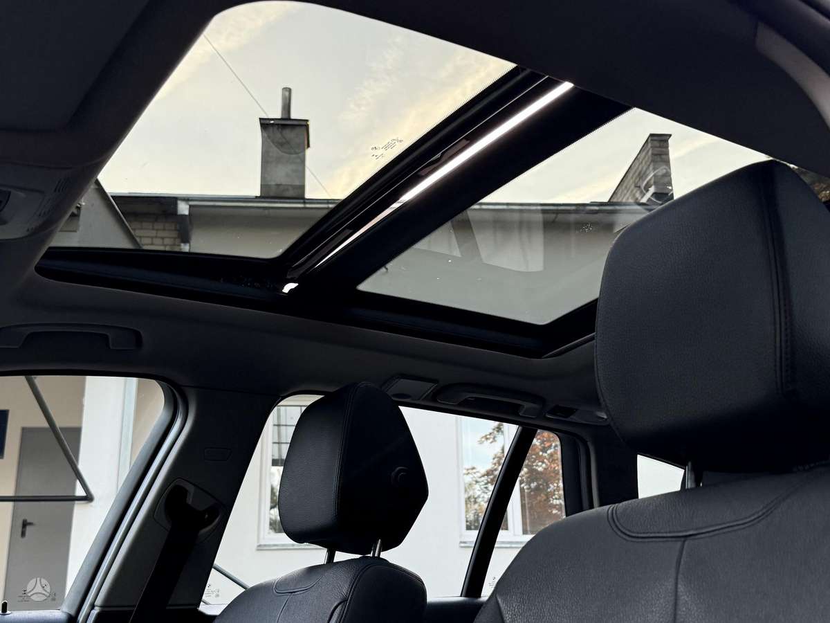 BMW 320 2014 — photo 13