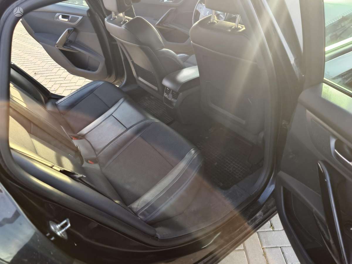 Peugeot 508 2012 — photo 11