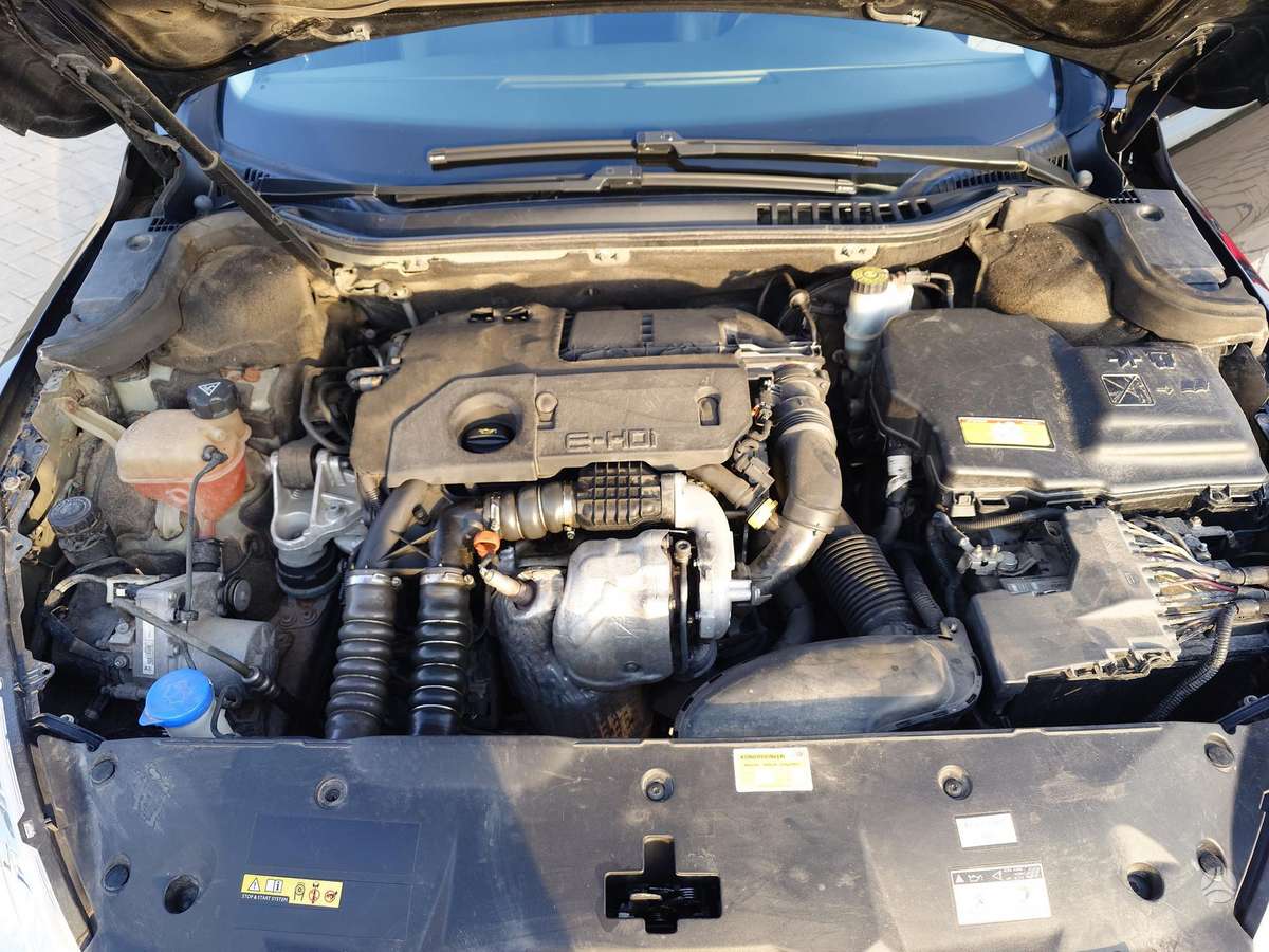 Peugeot 508 2012 — photo 12
