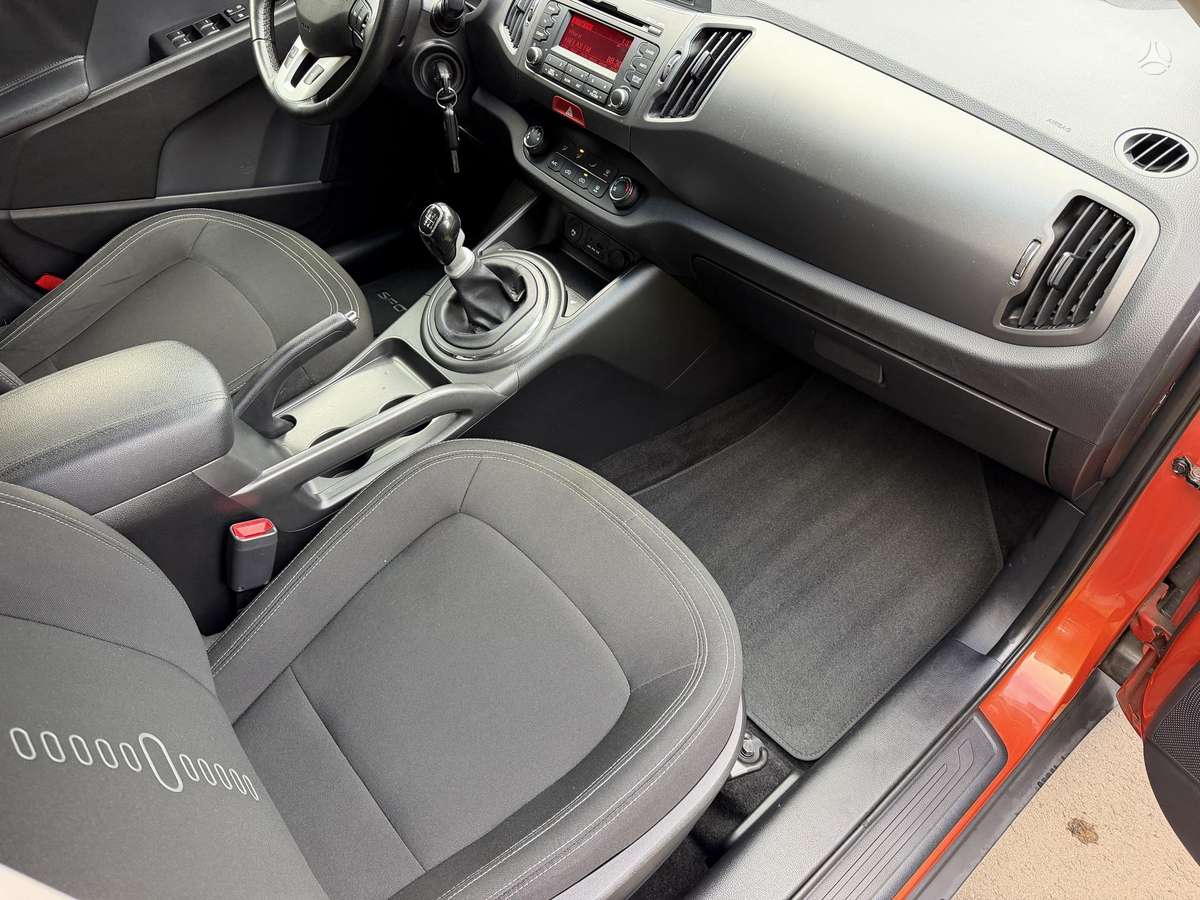 Kia Sportage 2011 — фото 10