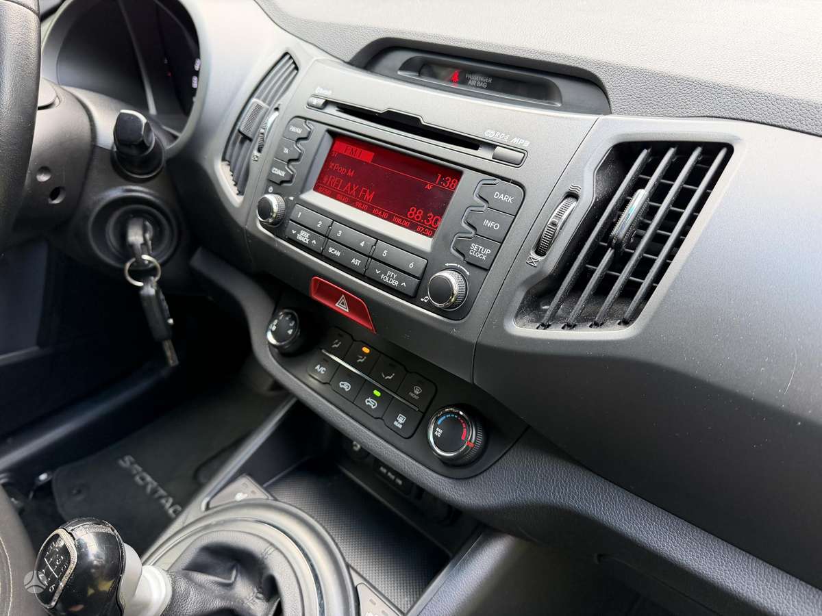 Kia Sportage 2011 — фото 15
