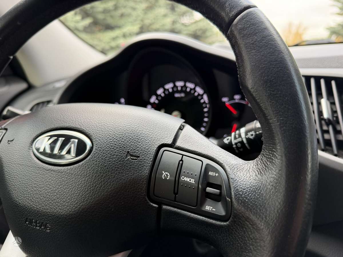 Kia Sportage 2011 — фото 27