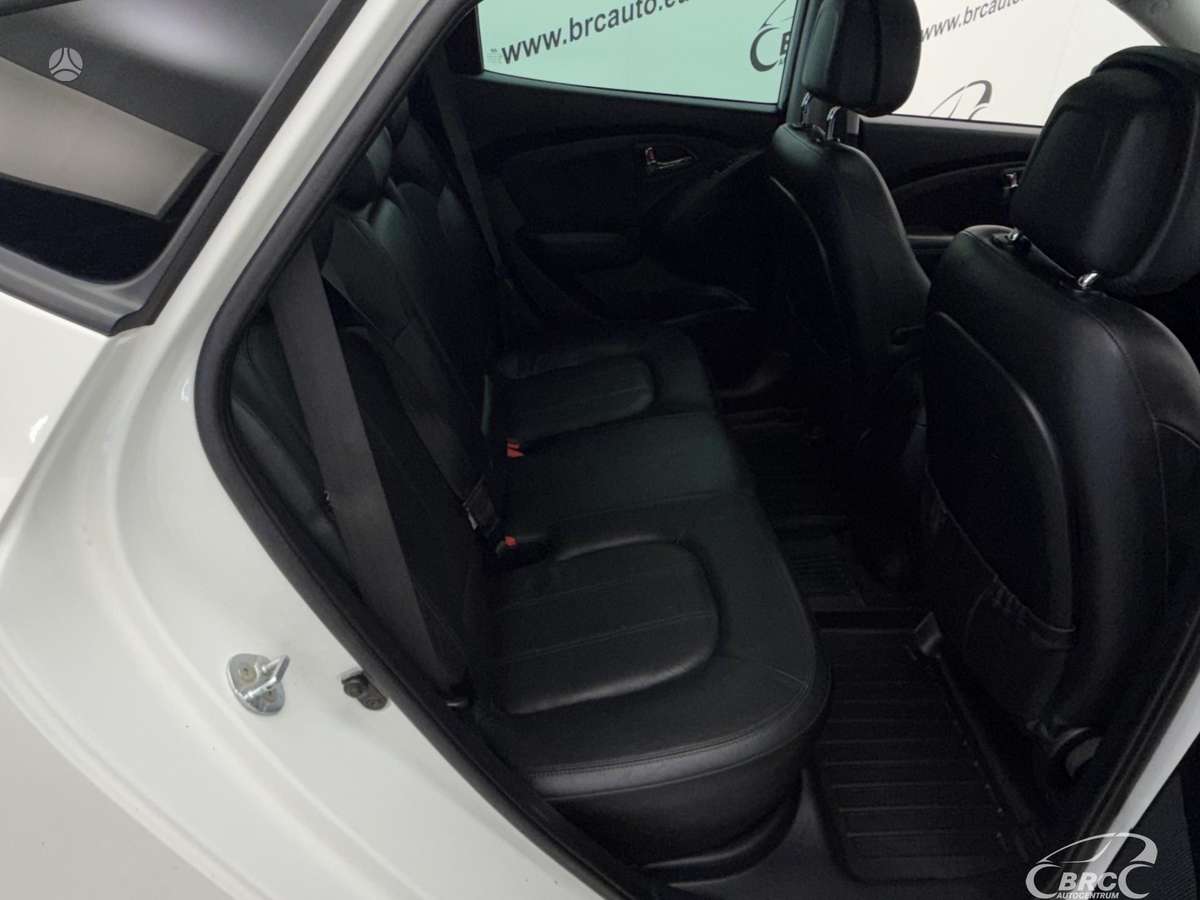 Hyundai ix35 2012 — photo 11