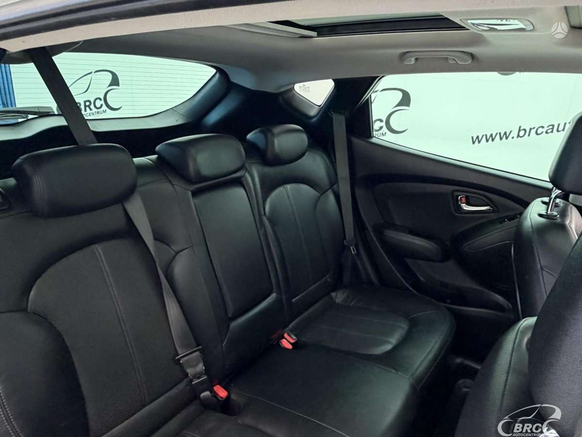 Hyundai ix35 2012 — photo 12