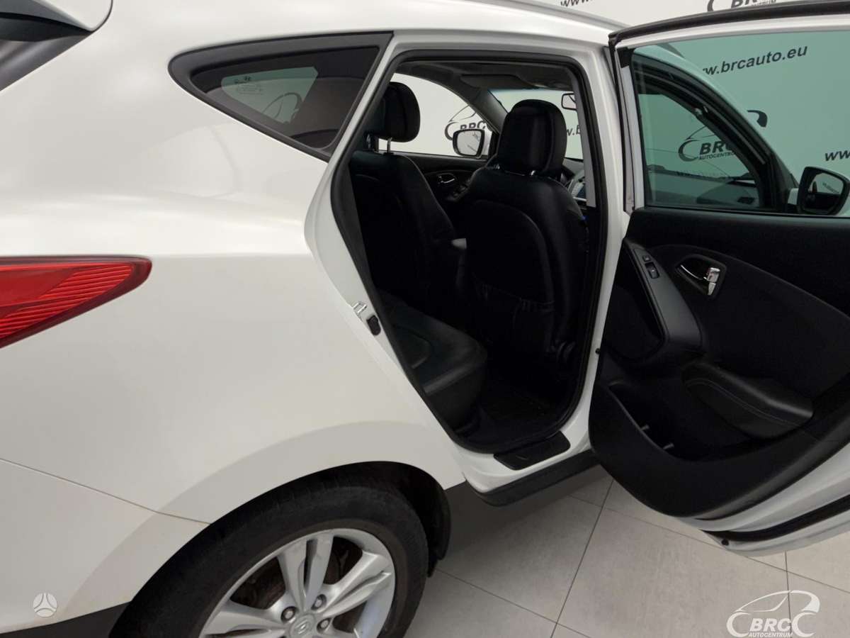 Hyundai ix35 2012 — photo 13