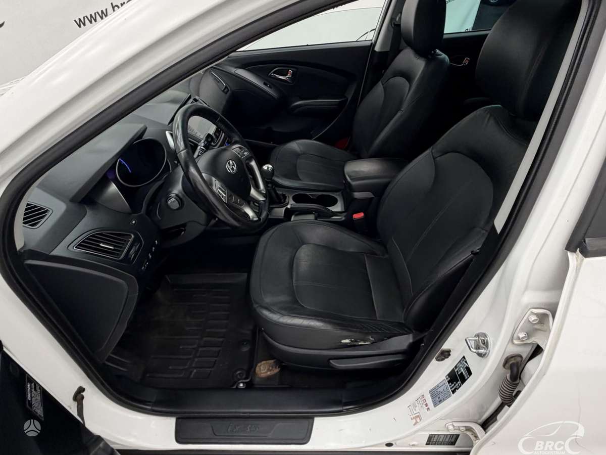 Hyundai ix35 2012 — photo 22