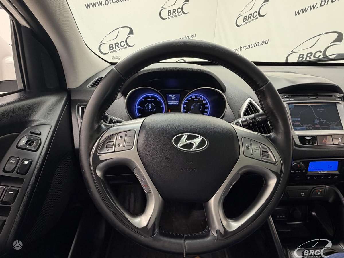 Hyundai ix35 2012 — photo 31