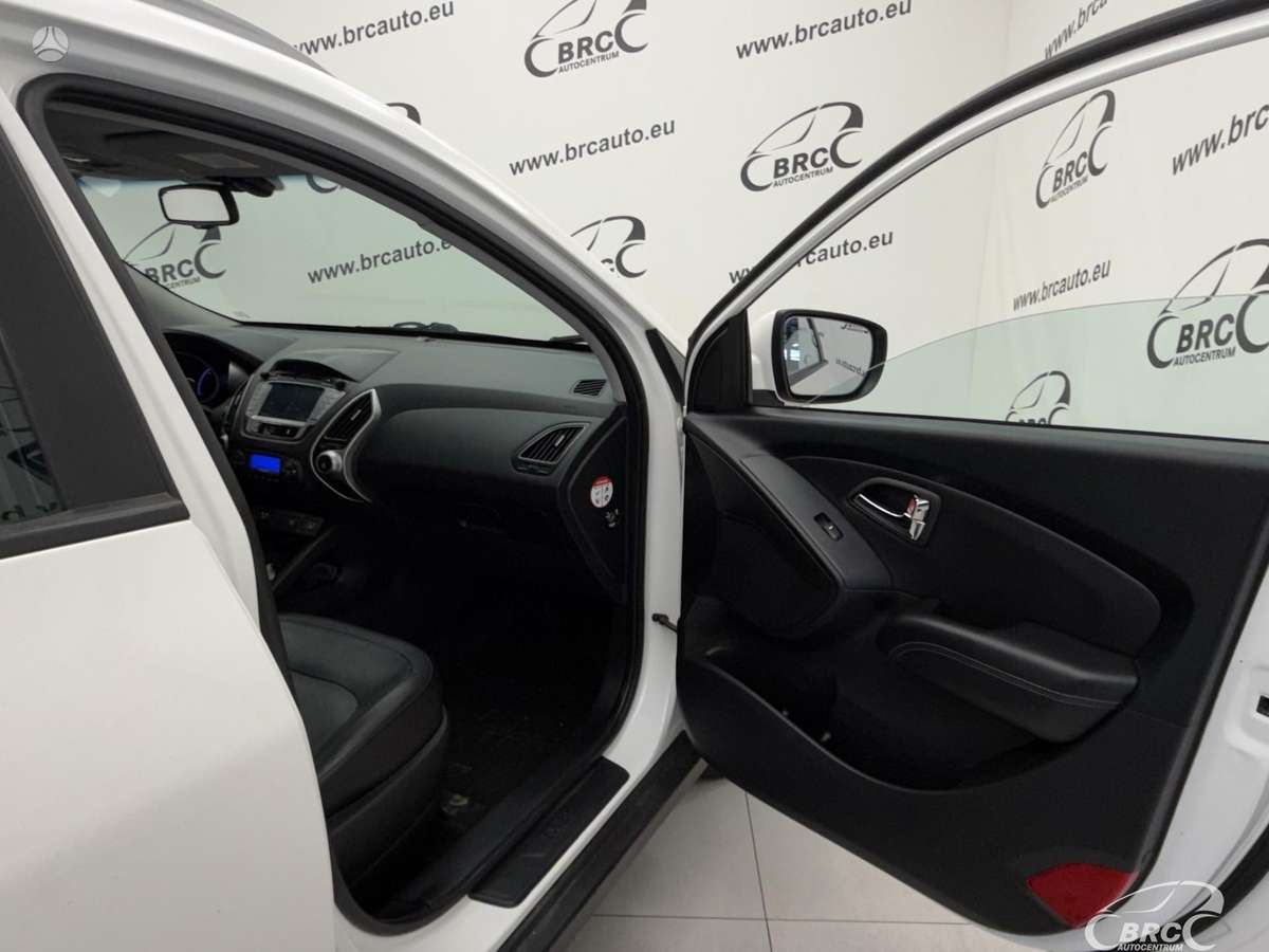 Hyundai ix35 2012 — photo 9