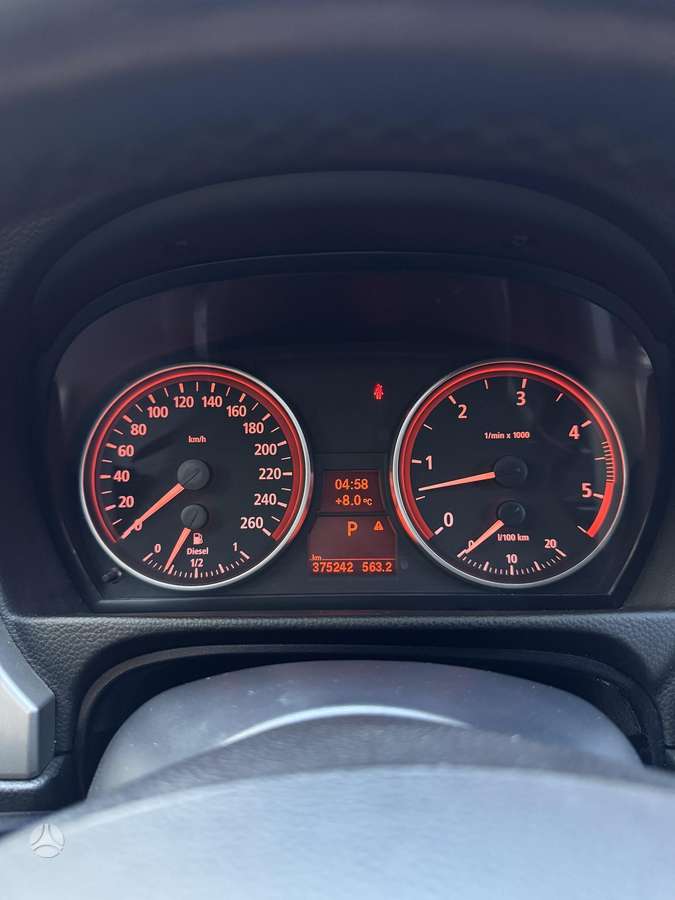 BMW 330 2006 — photo 15