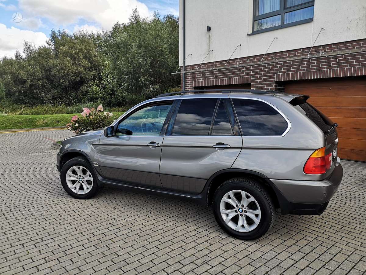 BMW X5 2006 — rear view