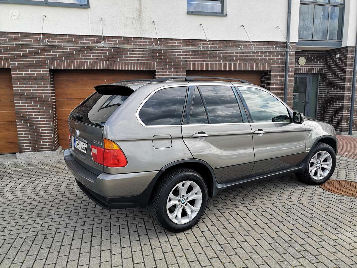 BMW X5 2006 — interior