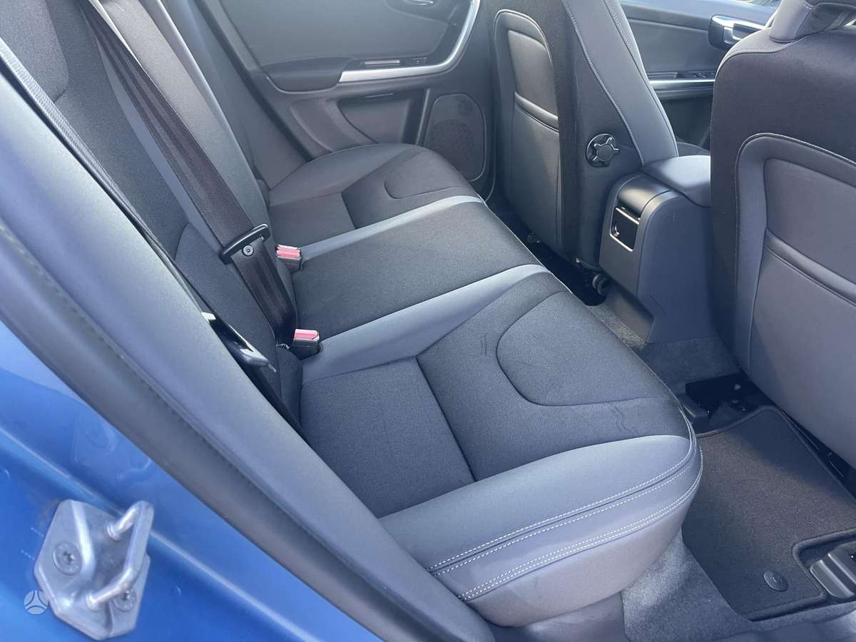 Volvo V60 2014 — photo 26