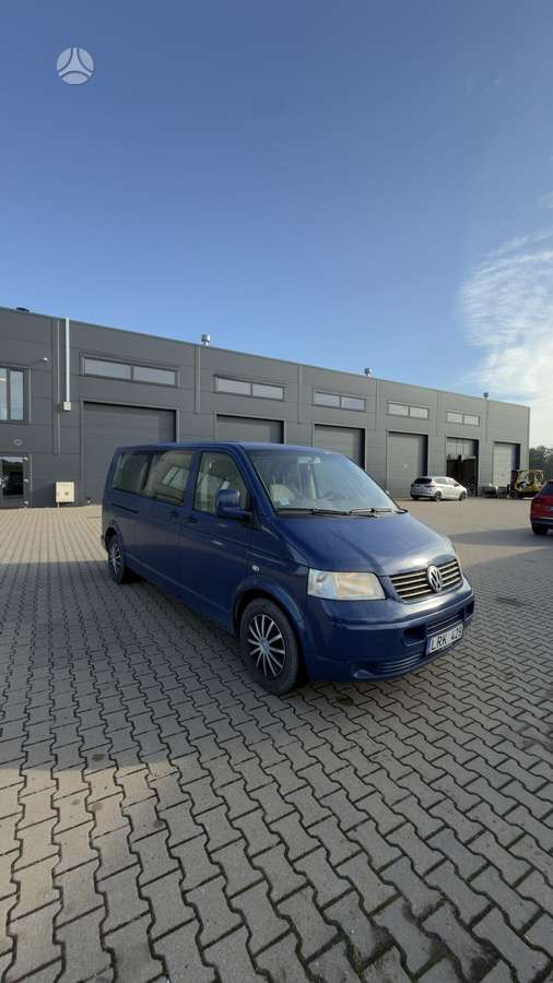 Volkswagen Transporter 2004 — rear view