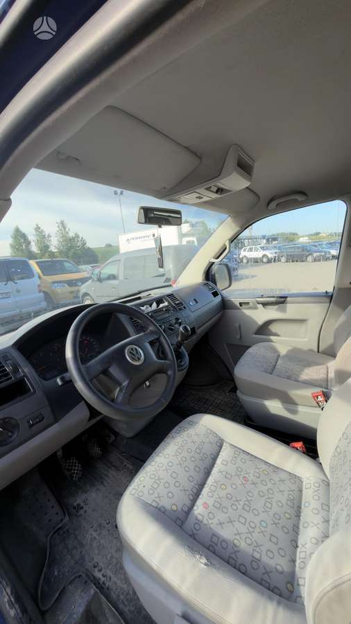Volkswagen Transporter 2004 — photo 7