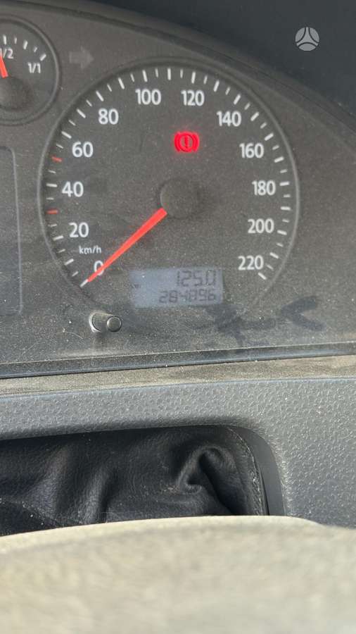 Volkswagen Transporter 2004 — photo 9