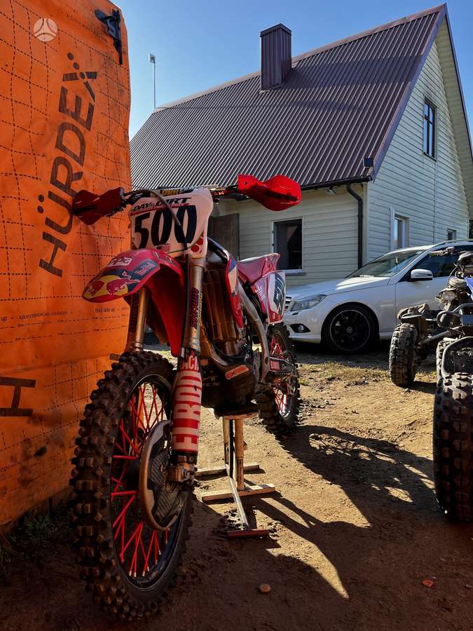 Honda CRF 2008 — engine 450 cm³