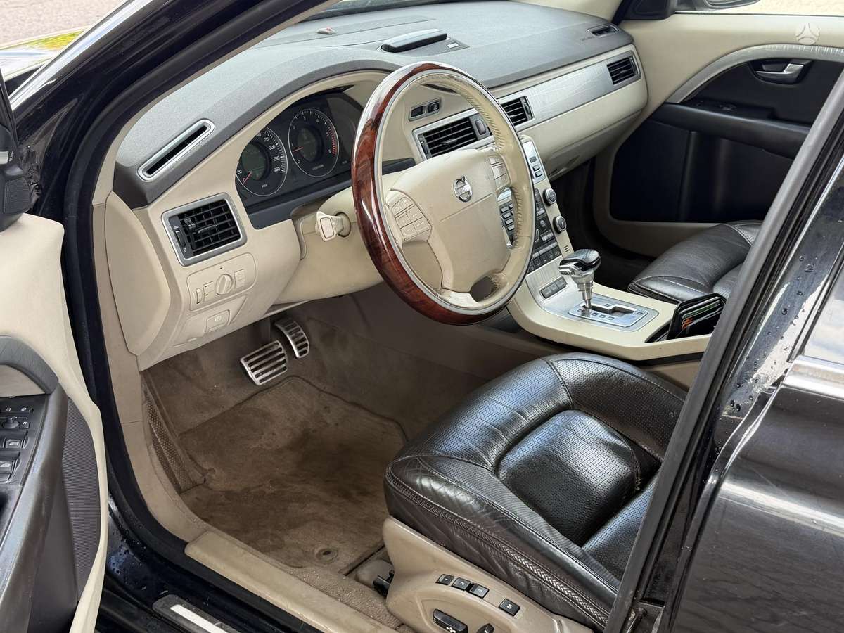Volvo XC70 2009 — photo 8