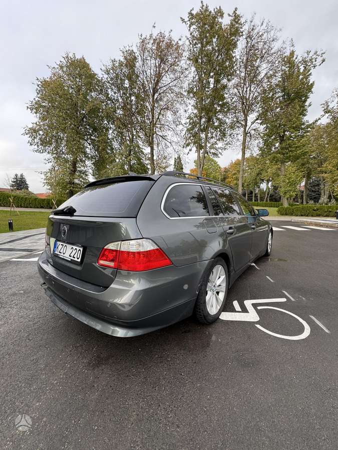 BMW 525 2004 — engine 2497 cm³, 177 HP (130kW)