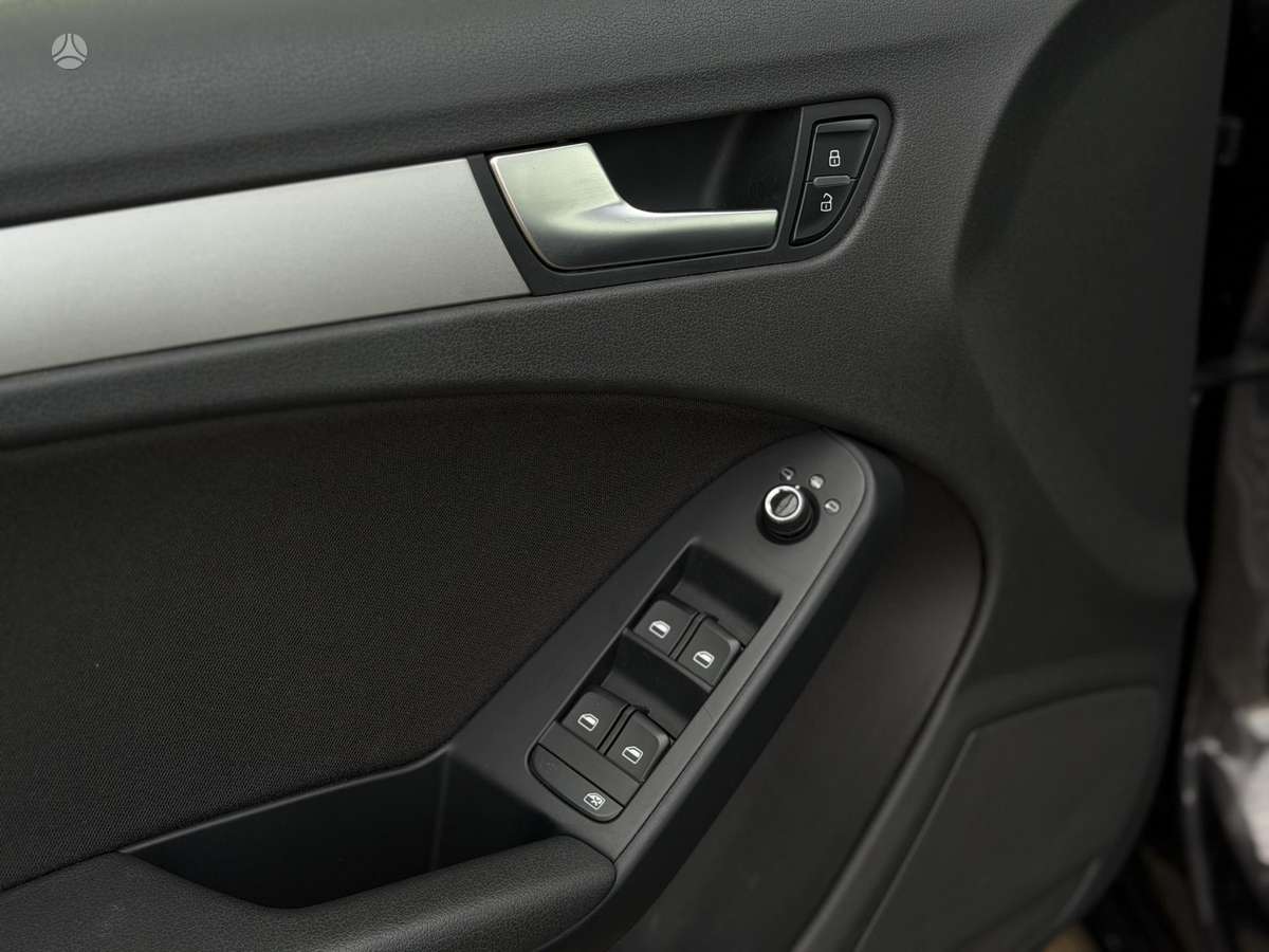 Audi A4 2010 — фото 20
