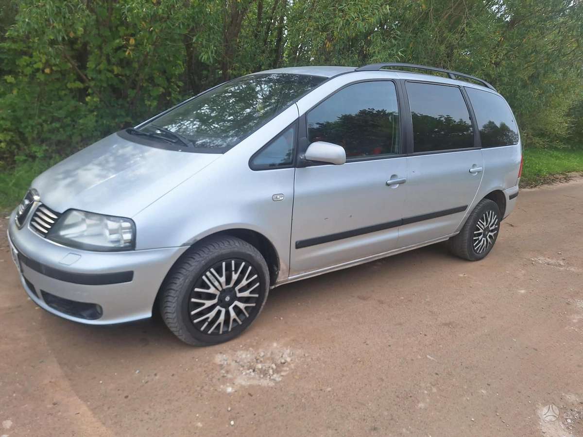 Seat Alhambra 2005 — вигляд ззаду