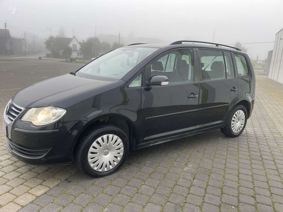 Volkswagen Touran 2009 — двигун 1896 cm³, 105 HP (77kW)