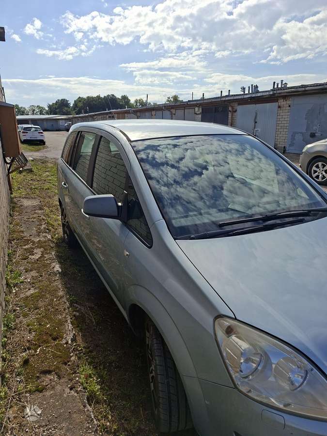 Opel Zafira, 2009