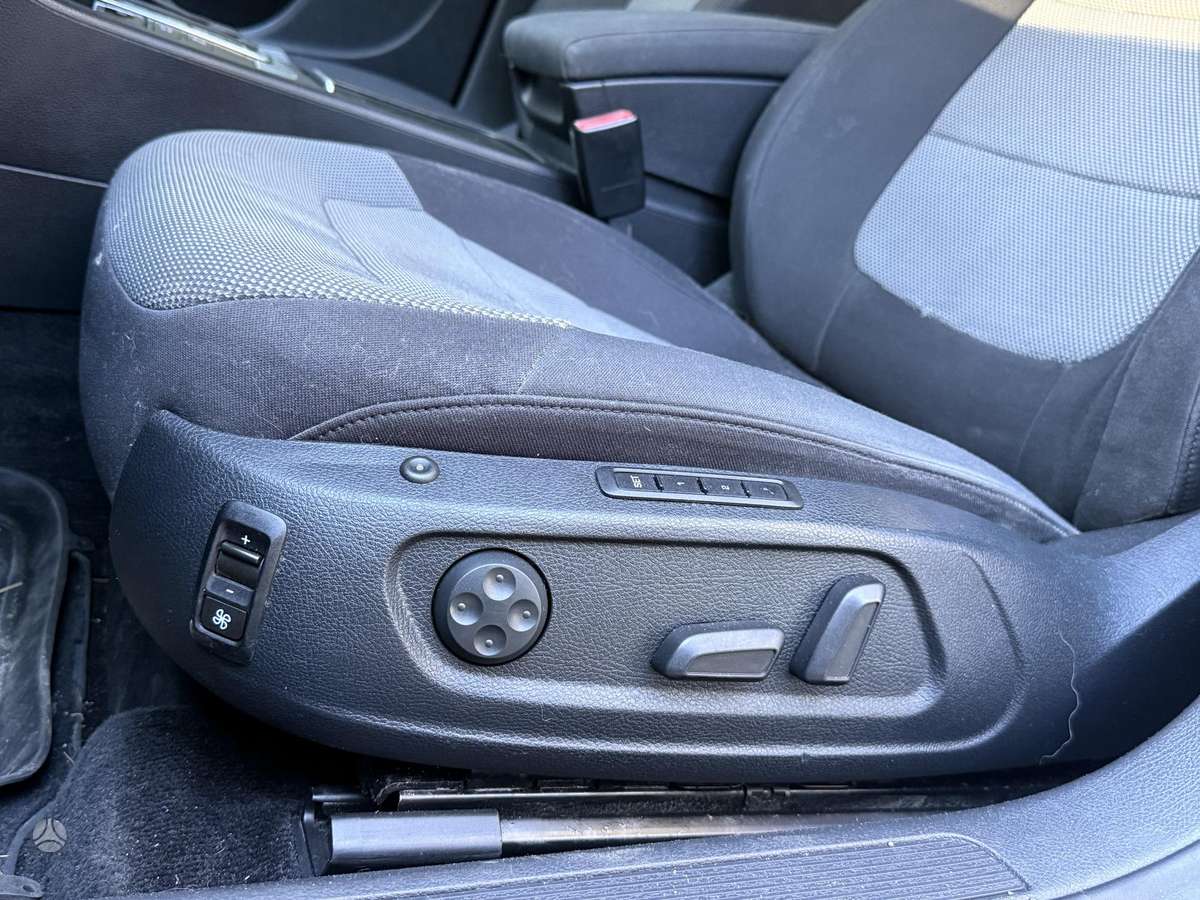 Volkswagen Passat 2013 — photo 6