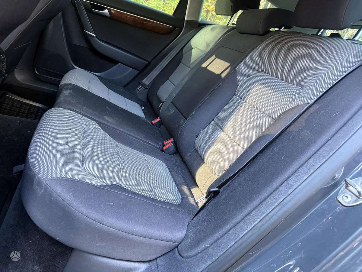 Volkswagen Passat 2013 — photo 8