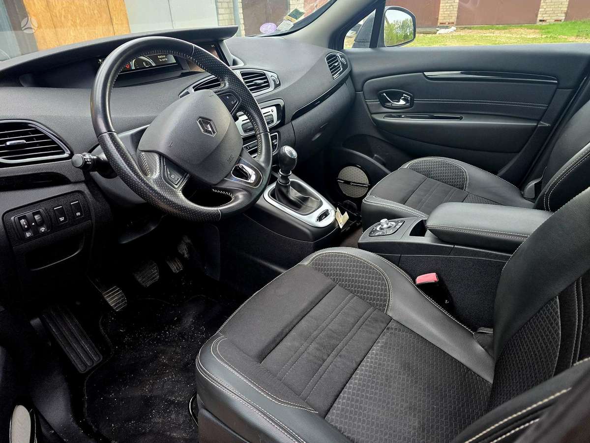 Renault Scenic 2015 — photo 9