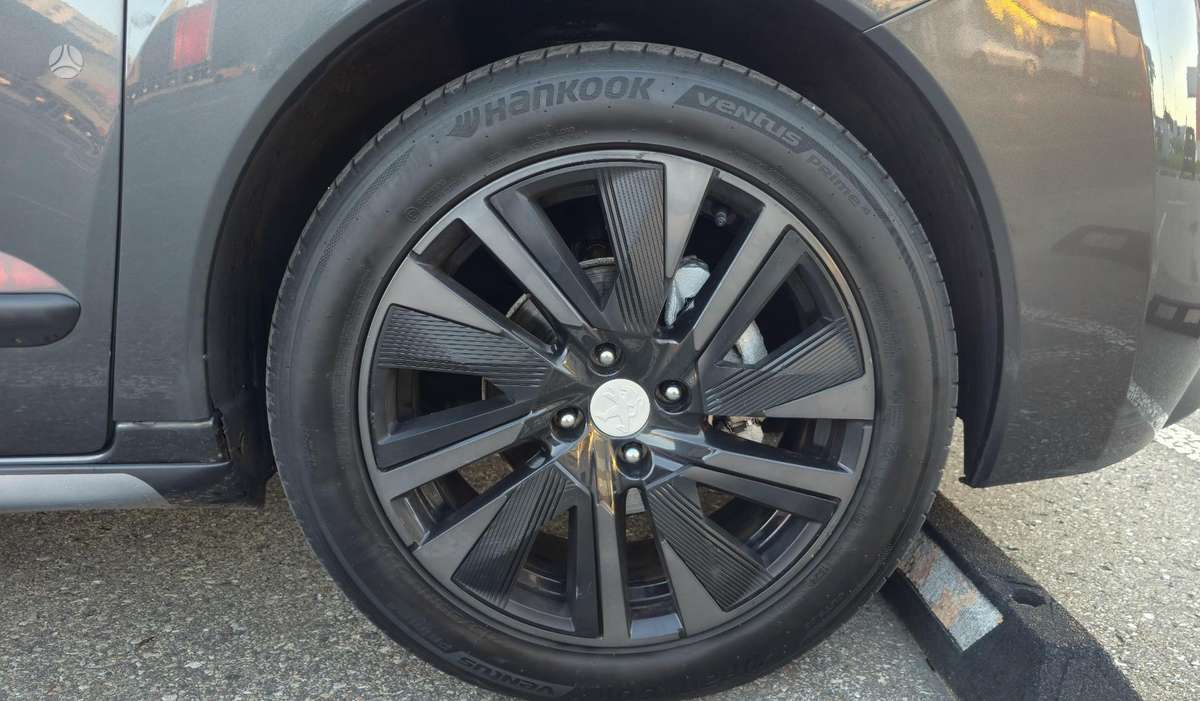 Peugeot 3008 2009 — photo 11