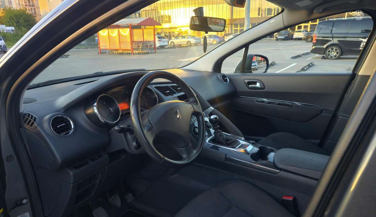 Peugeot 3008 2009 — photo 14