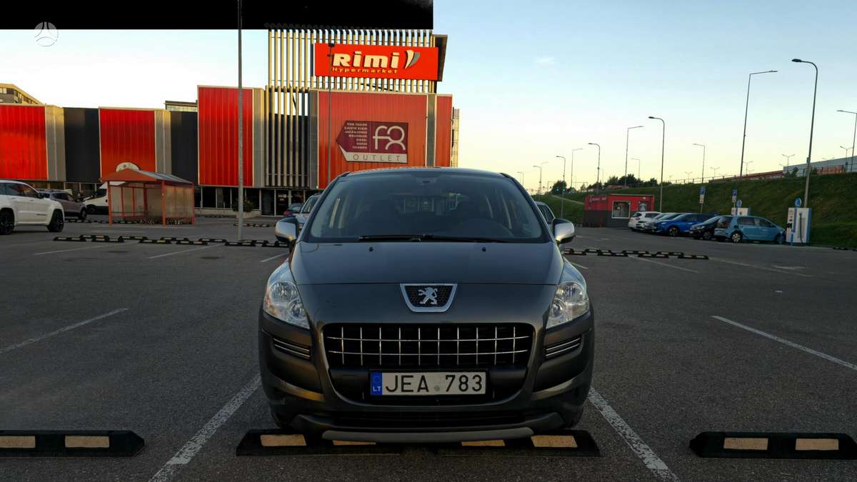 Peugeot 3008 2009 — rear view