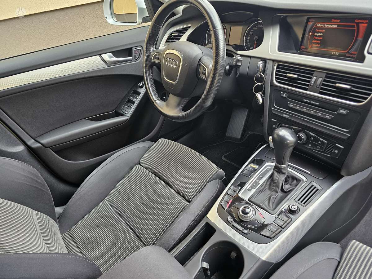 Audi A4 2008 — photo 14