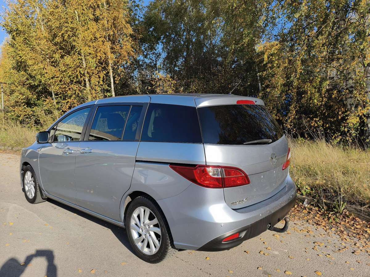 Mazda 5 2012 — photo 7