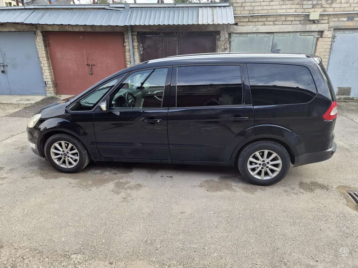 Ford Galaxy 2014 — photo 8