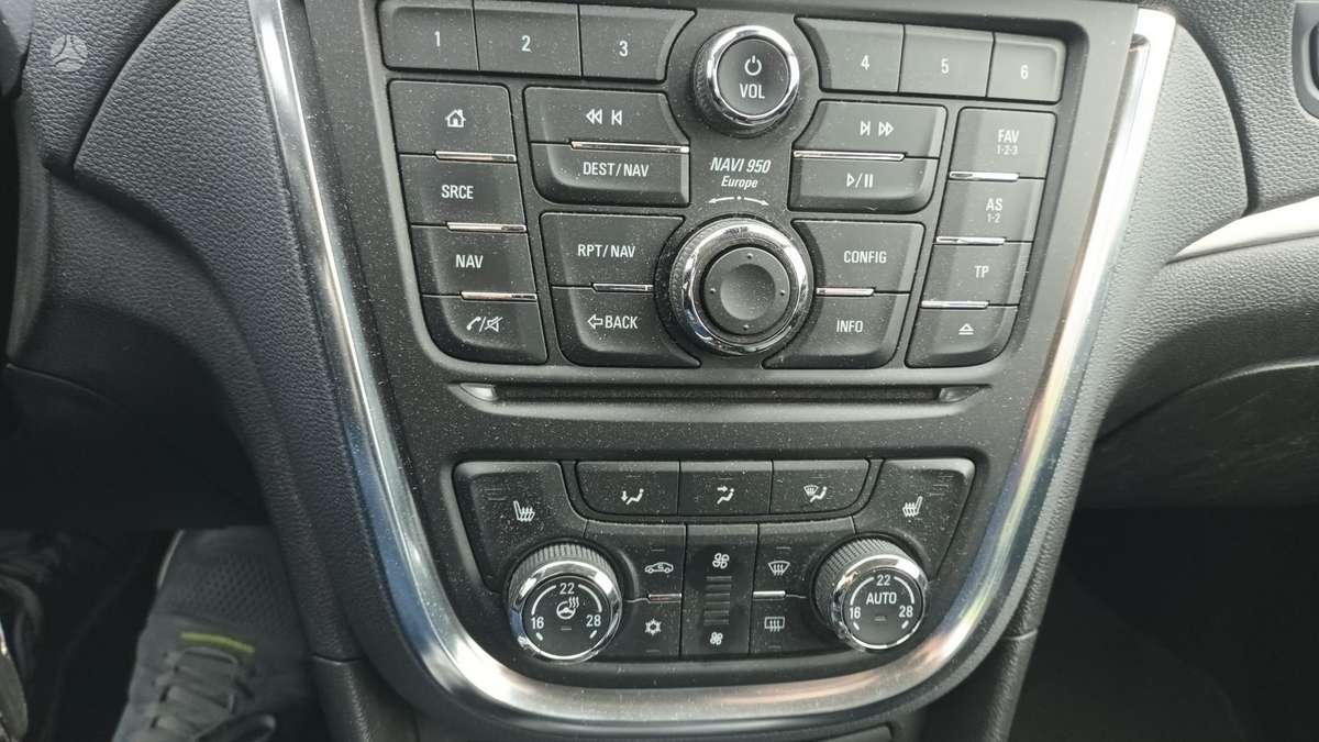 Opel Mokka 2015 — photo 11
