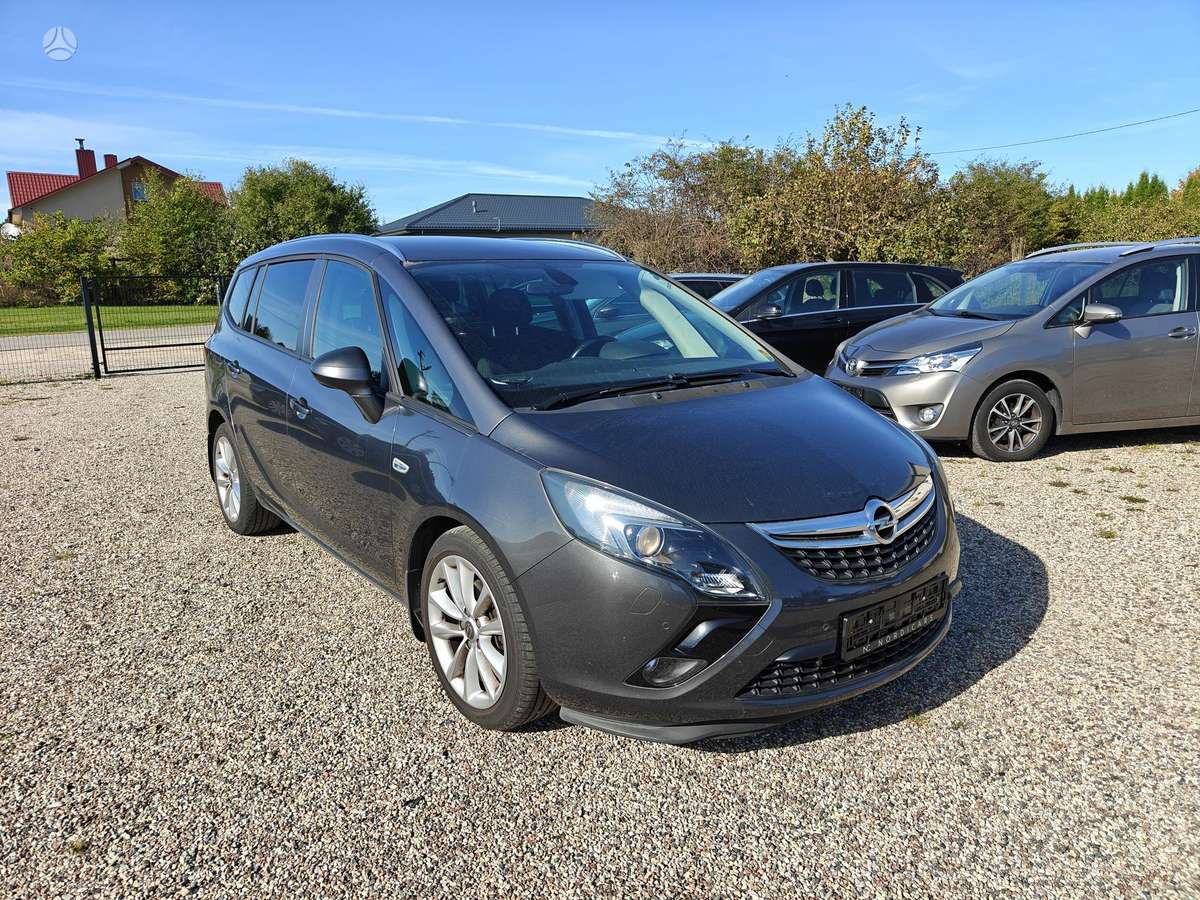Opel Zafira 2012 — engine 1400 cm³, 140 HP (103kW)