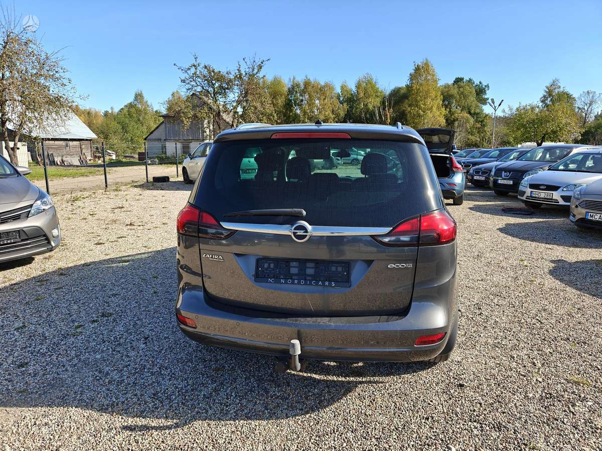 Opel Zafira 2012 — photo 6