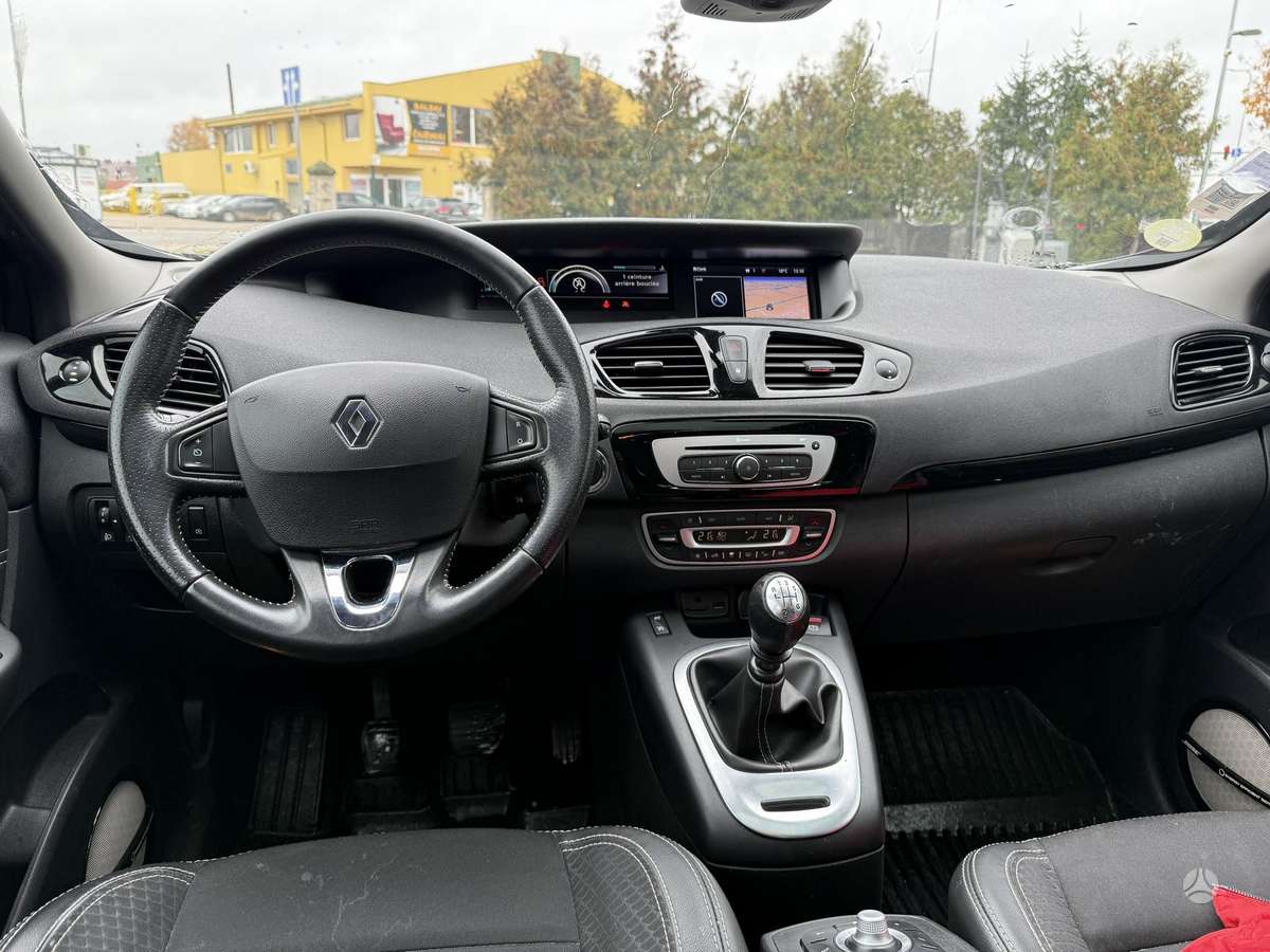 Renault Grand 2014 — photo 10