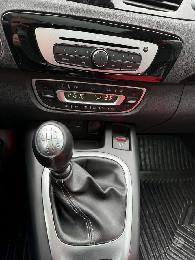 Renault Grand 2014 — photo 12