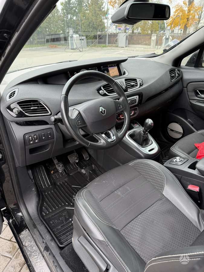 Renault Grand 2014 — photo 8