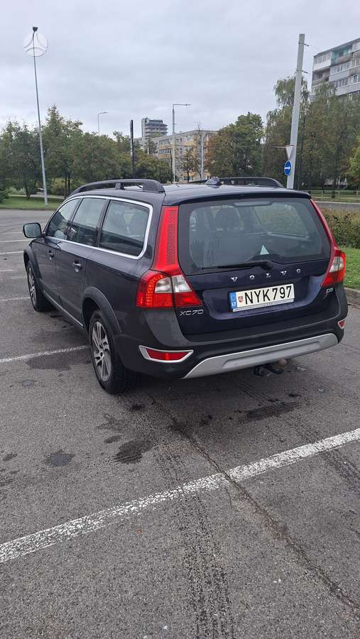 Volvo XC70 2012 — engine 1984 cm³, 163 HP (120kW)